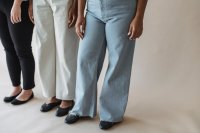 Barrel jeans zijn de denimtrend die niet meer weggaat