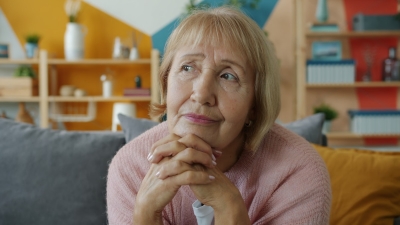 Waarom vrouwen vaker Alzheimer krijgen dan mannen