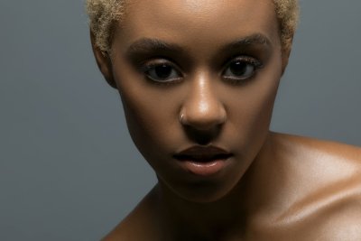 Bleached brows zijn opeens overal na de Met Gala