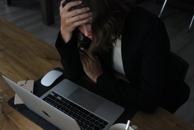 Burn-out bij vrouwen ziet er anders uit dan iedereen denkt